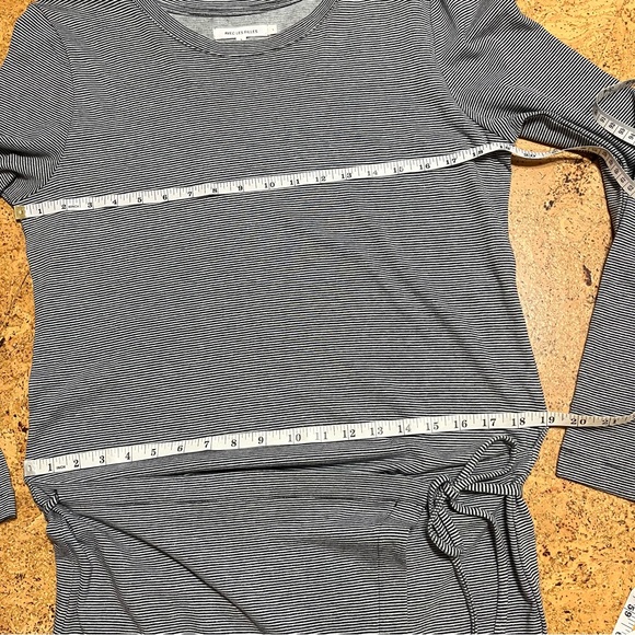 Avec Les Filles Striped Long Sleeve Wrap Dress Gray Sz L - Picture 15 of 16